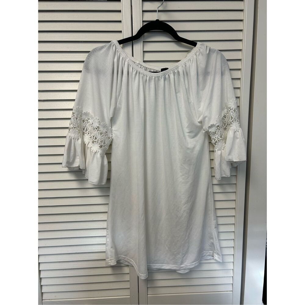 Win Win Ruffle Sleeve White Tunic, Sz Small/Medium, +